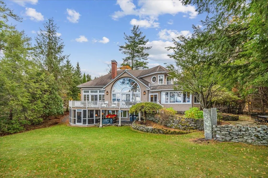 122 Dewitt Drive Alton NH 03809