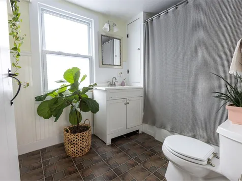 284 North Street Burlington VT 05401