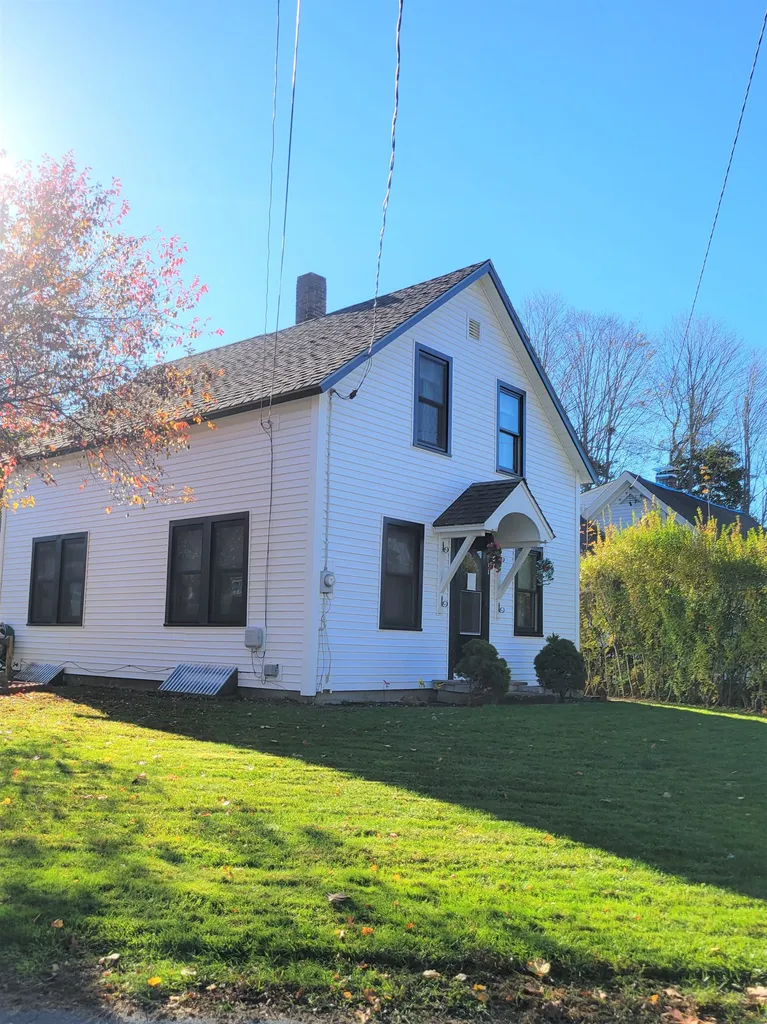 71 Chestnut Street Claremont NH 03743