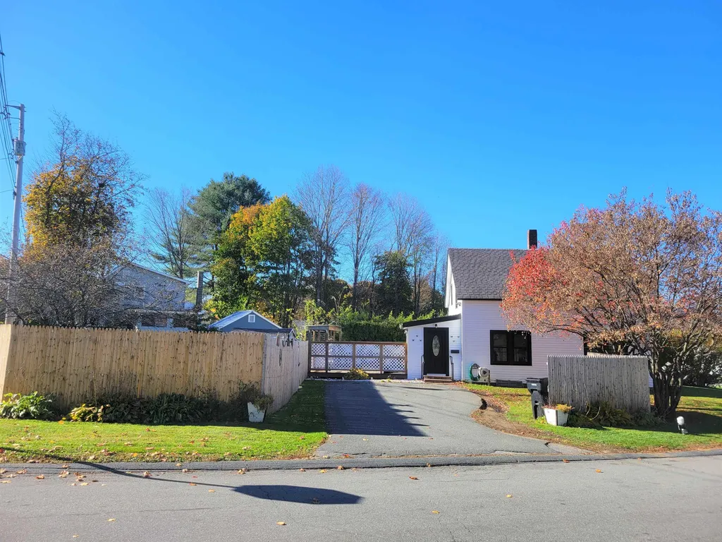 71 Chestnut Street Claremont NH 03743