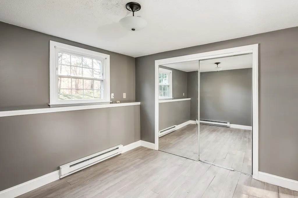 191 Mast Road Lee NH 03861