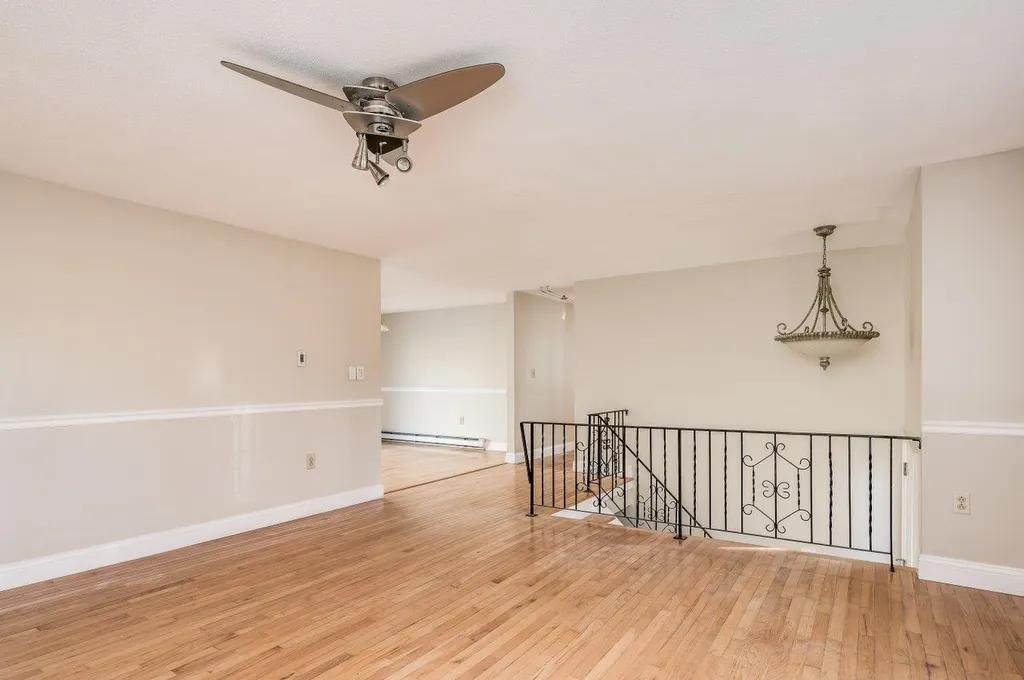 191 Mast Road Lee NH 03861