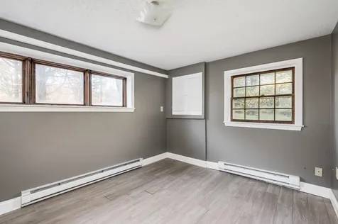 191 Mast Road Lee NH 03861