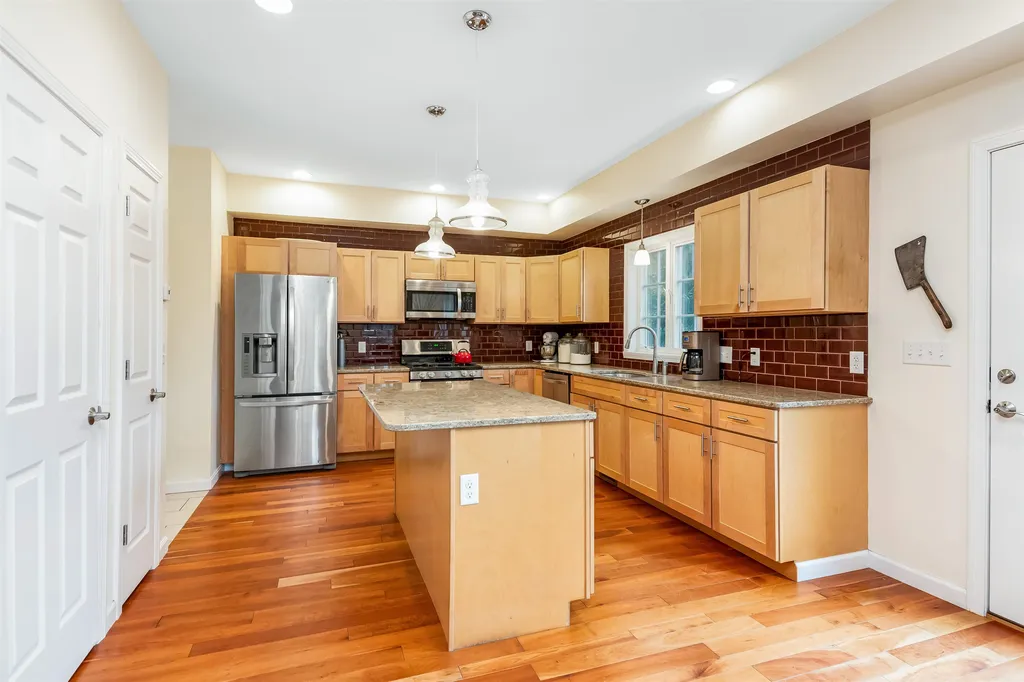 30 Churchview Drive Williston VT 05495