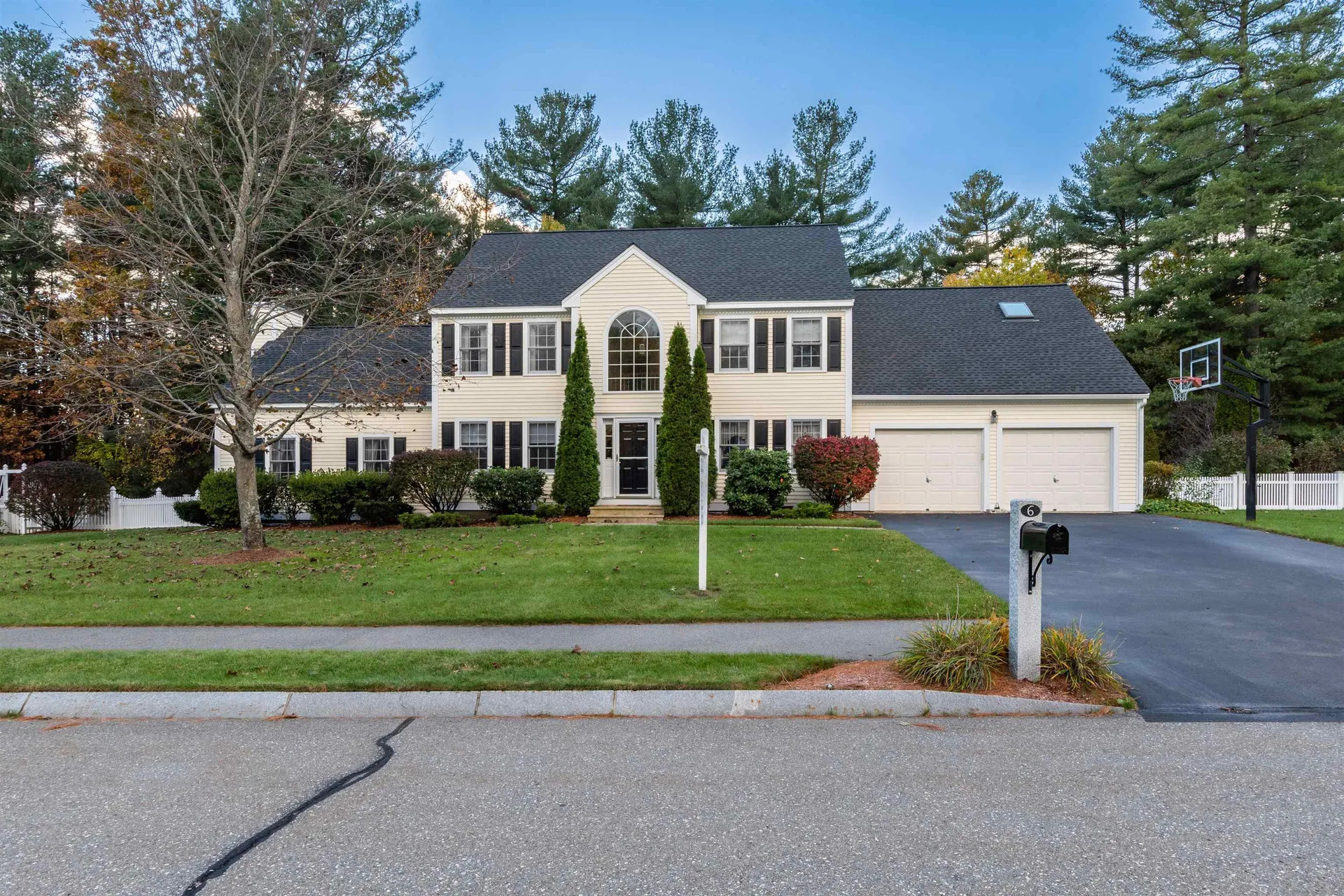 6 Sandstone Drive Nashua NH 03063
