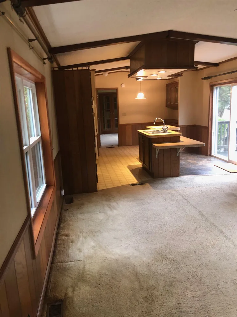 21 Village Drive Raymond NH 03077