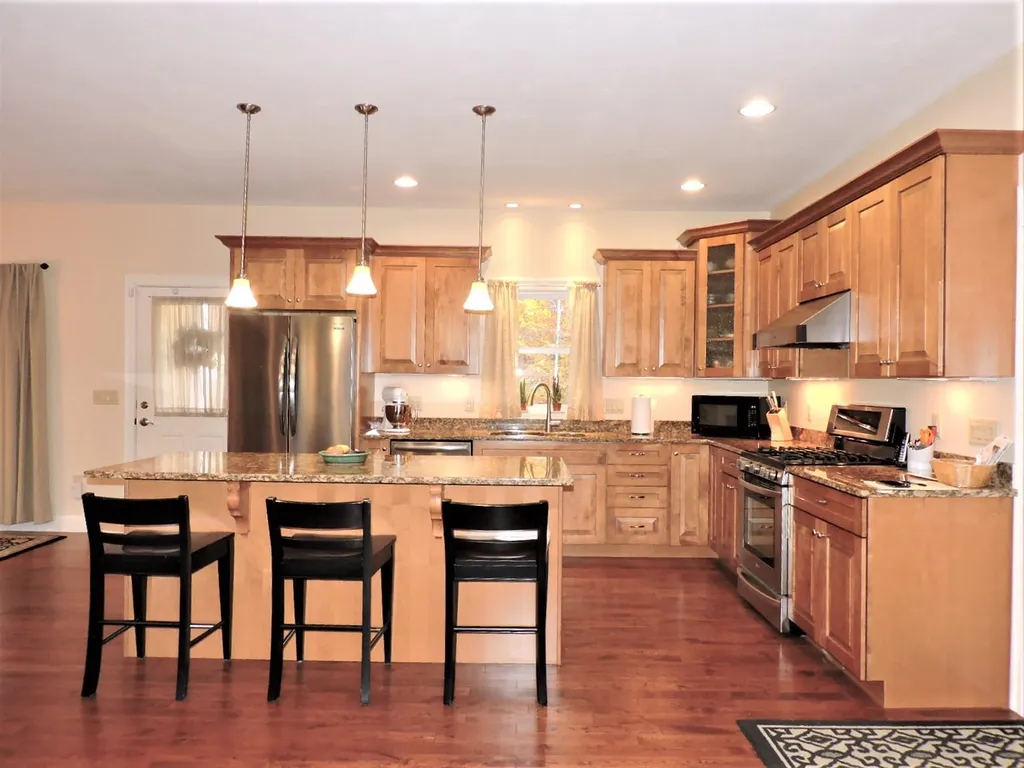 21 Solace Pointe Road Meredith NH 03253