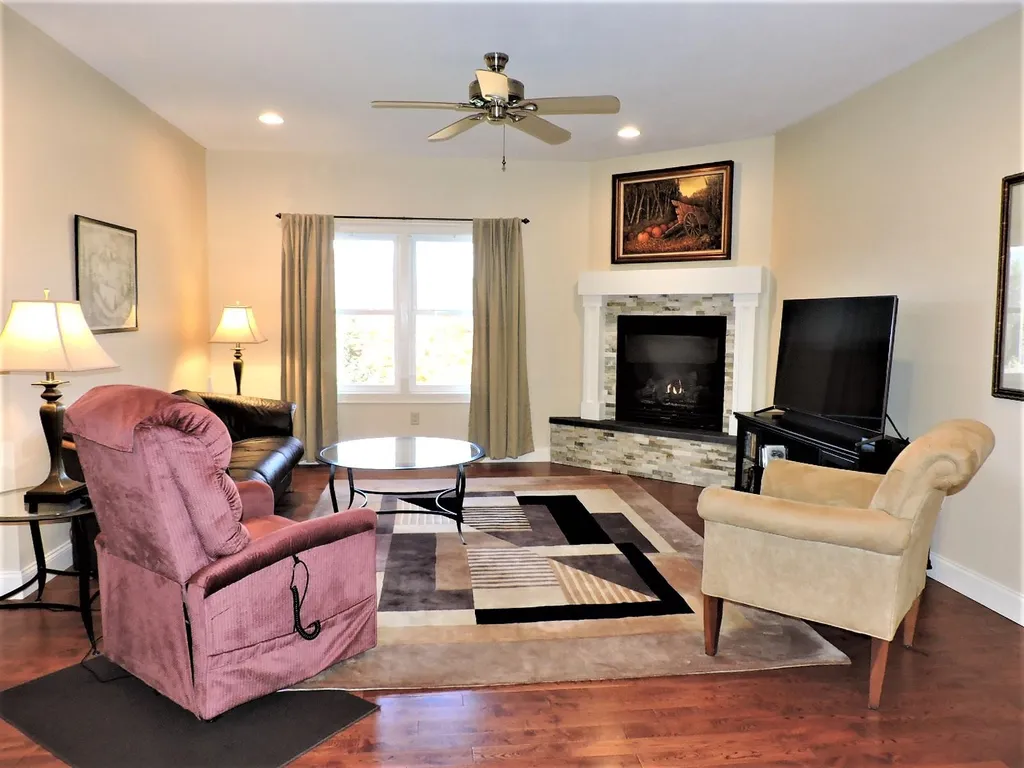 21 Solace Pointe Road Meredith NH 03253