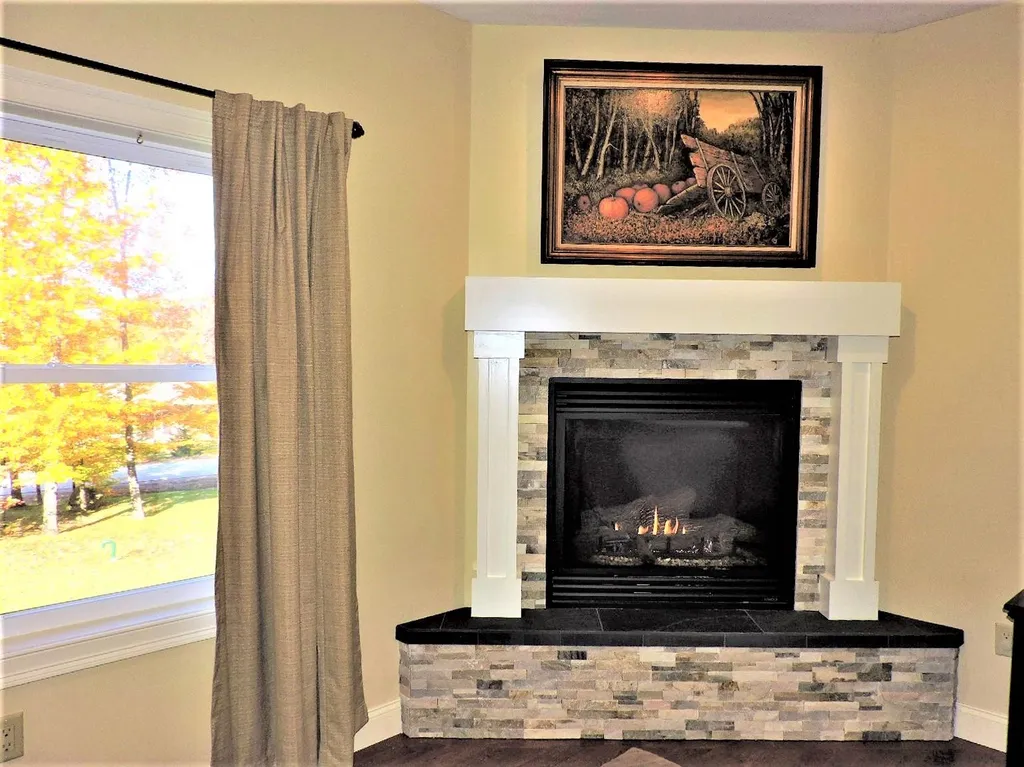 21 Solace Pointe Road Meredith NH 03253
