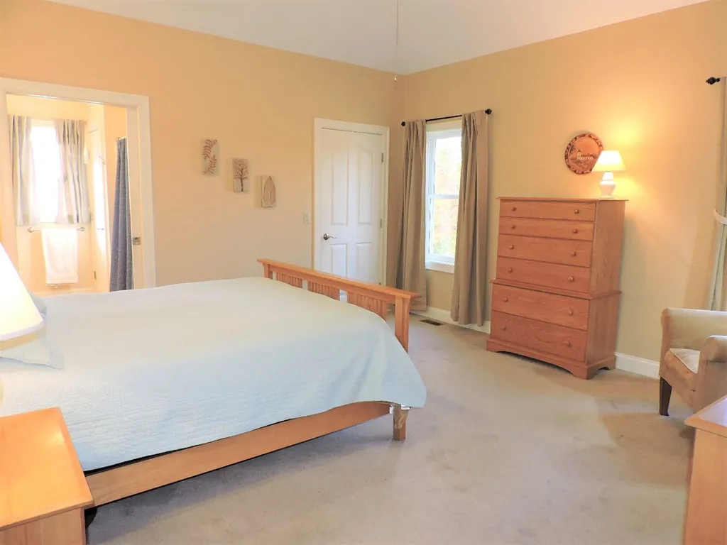 21 Solace Pointe Road Meredith NH 03253