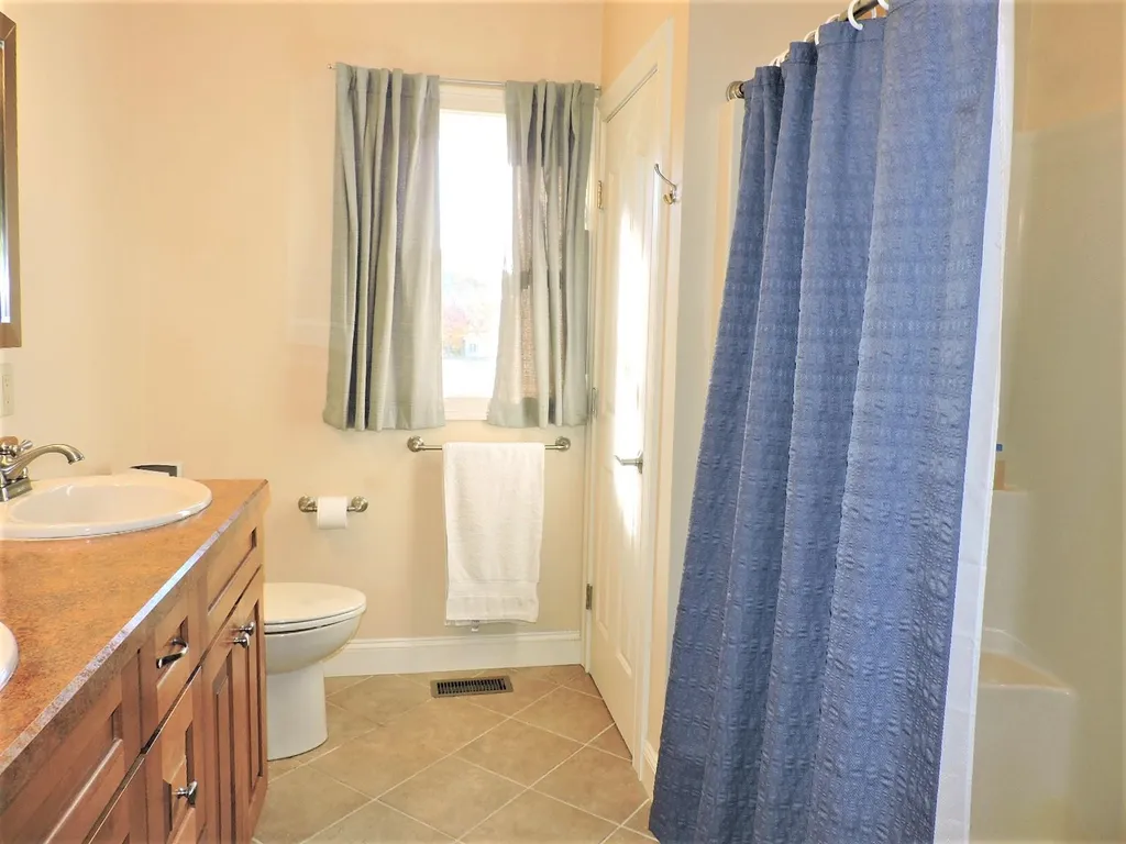 21 Solace Pointe Road Meredith NH 03253