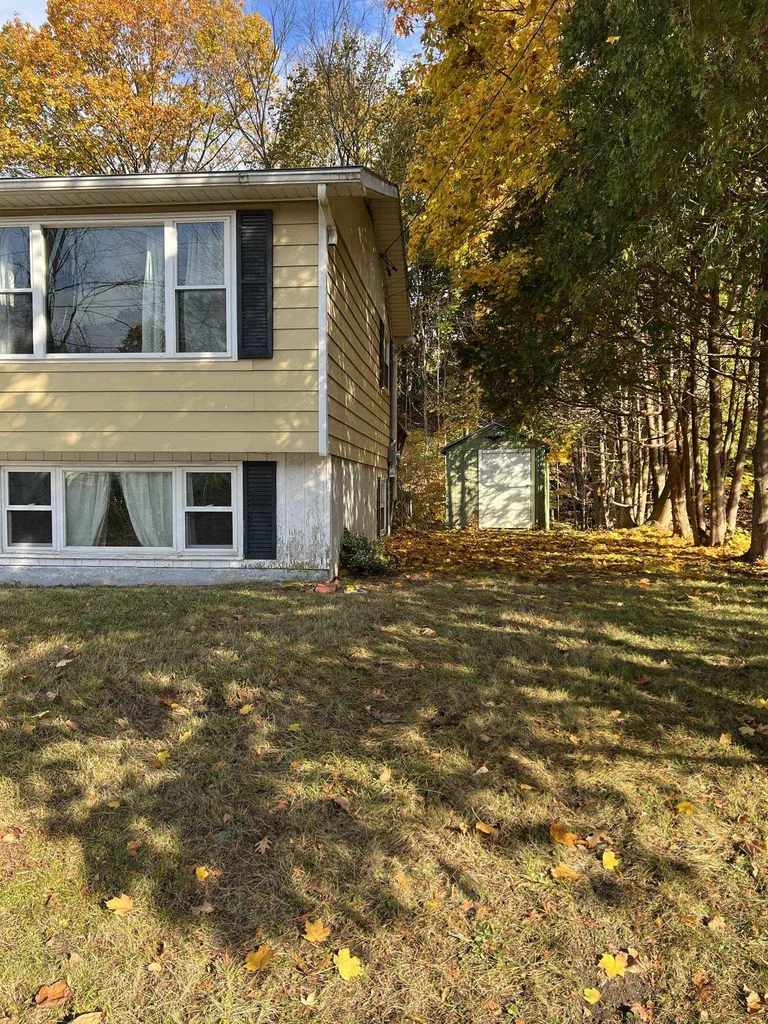 72 East Street Claremont NH 03743