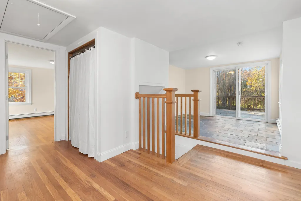 20 Andrews Lane East Kingston NH 03827