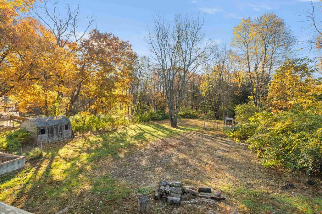 20 Andrews Lane East Kingston NH 03827