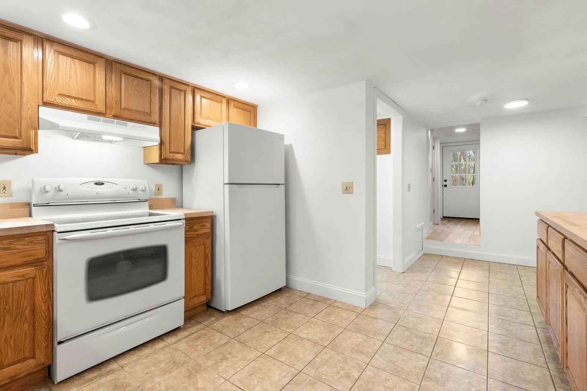 20 Andrews Lane East Kingston NH 03827