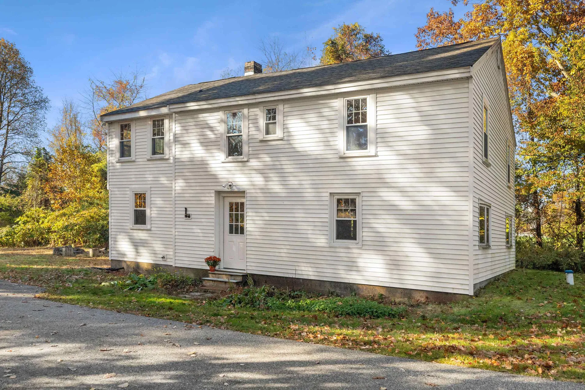 20 Andrews Lane East Kingston NH 03827