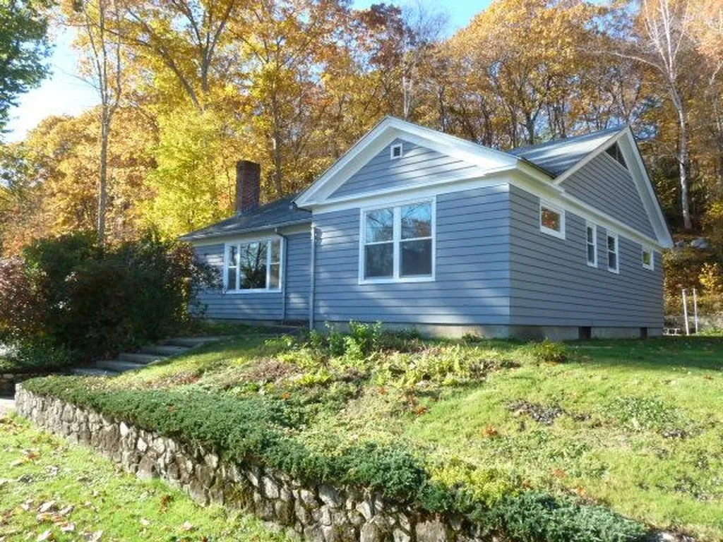 23 Gladstone Street Concord NH 03301