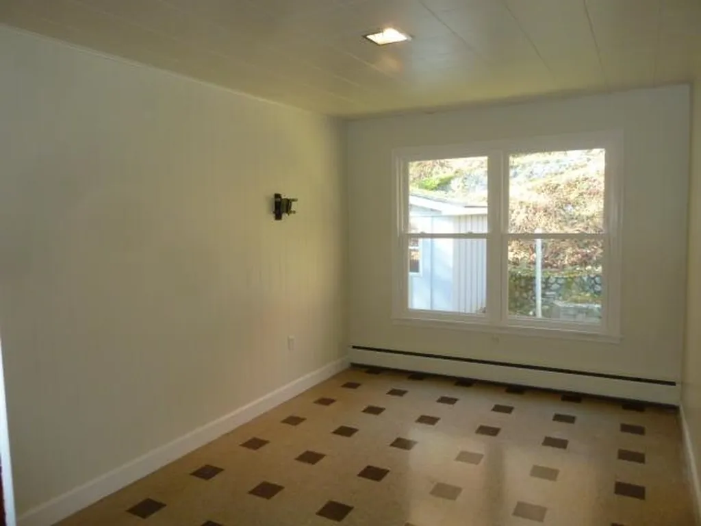 23 Gladstone Street Concord NH 03301