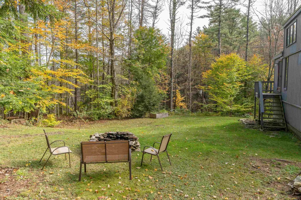 17 Lyon Drive Hartford VT 05059