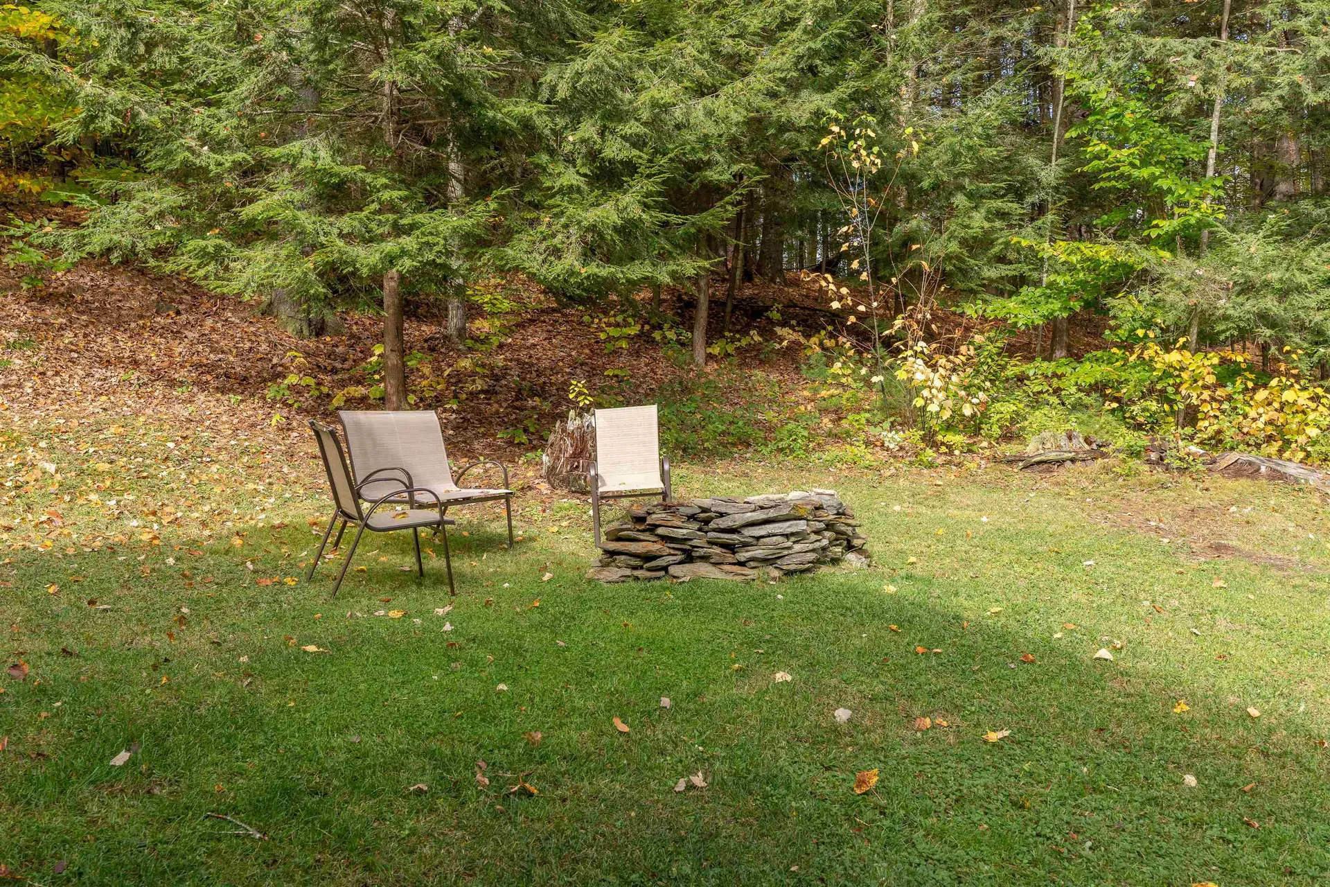 17 Lyon Drive Hartford VT 05059