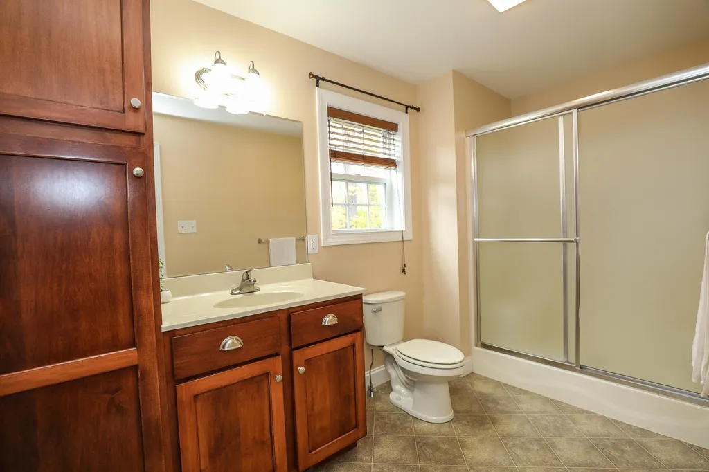 89 Sarasota Lane Laconia NH 03246