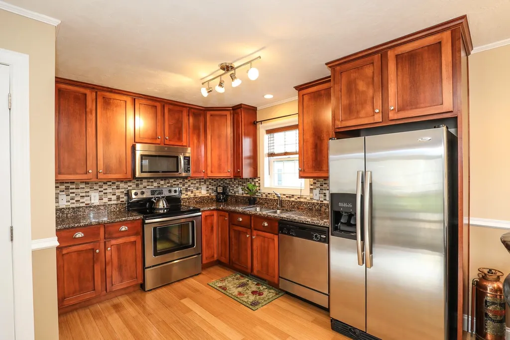 89 Sarasota Lane Laconia NH 03246