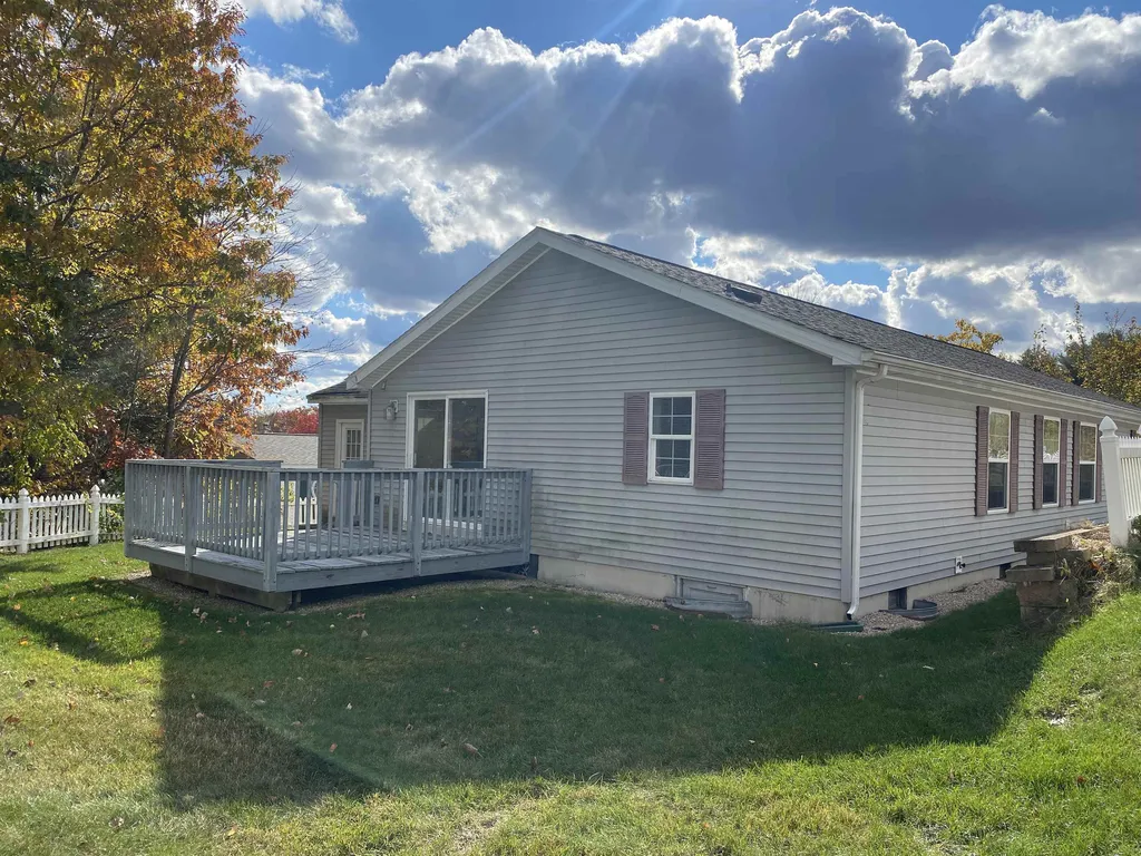 93 Heritage Way Manchester NH 03104