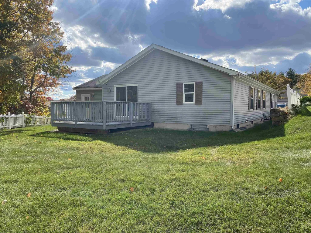 93 Heritage Way Manchester NH 03104