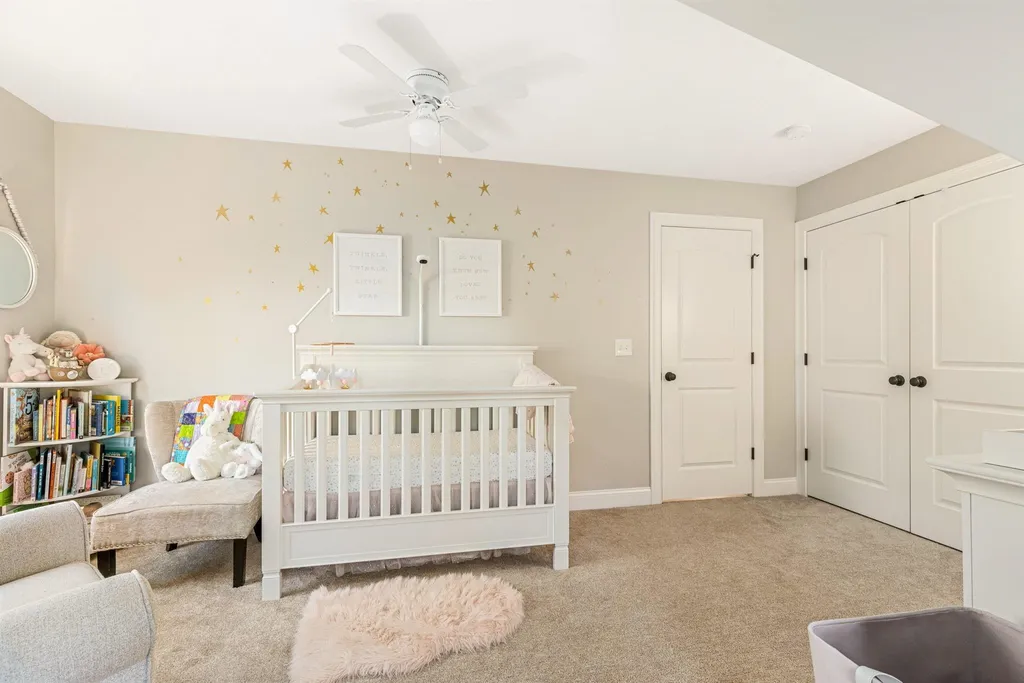 6 Philip Way Newton NH 03858