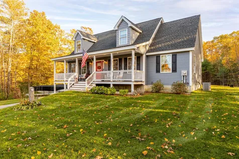 6 Philip Way Newton NH 03858