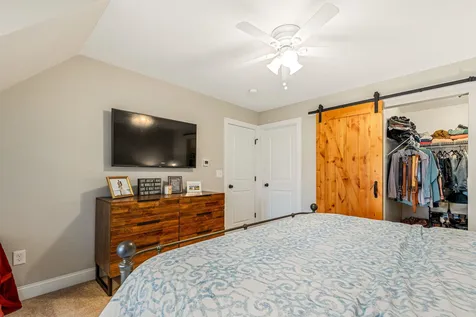 6 Philip Way Newton NH 03858