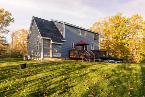 6 Philip Way Newton NH 03858
