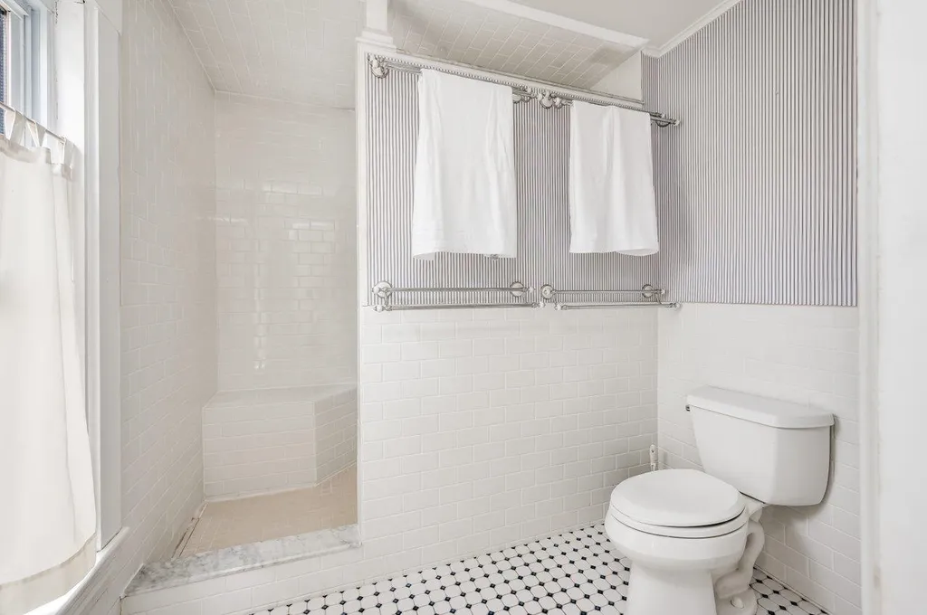 5 Penny Lane Rochester NH 03868