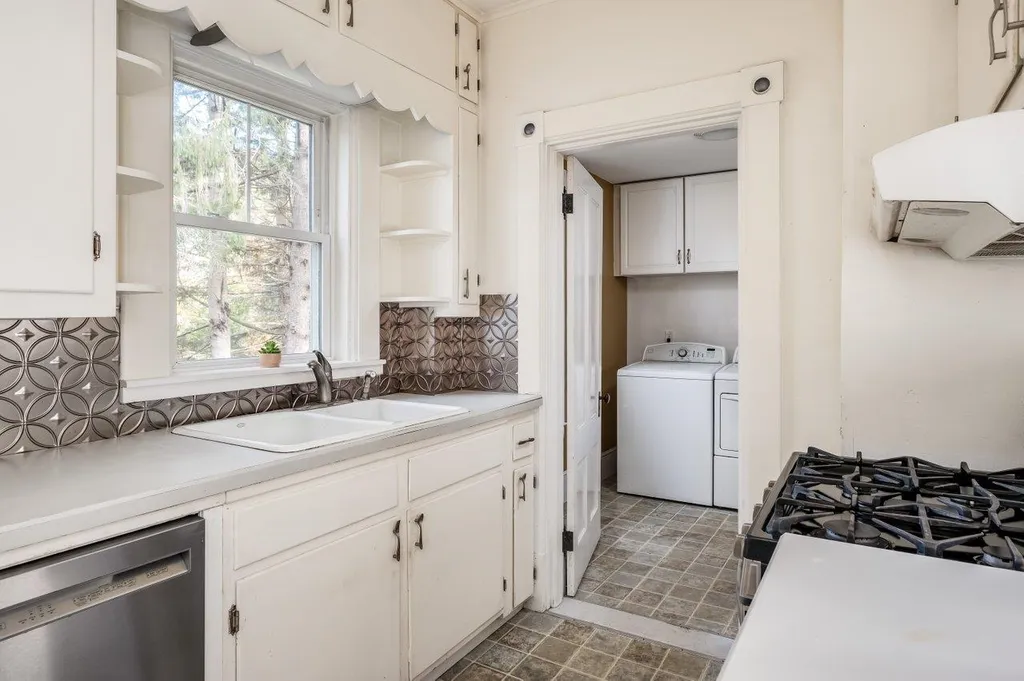 5 Penny Lane Rochester NH 03868