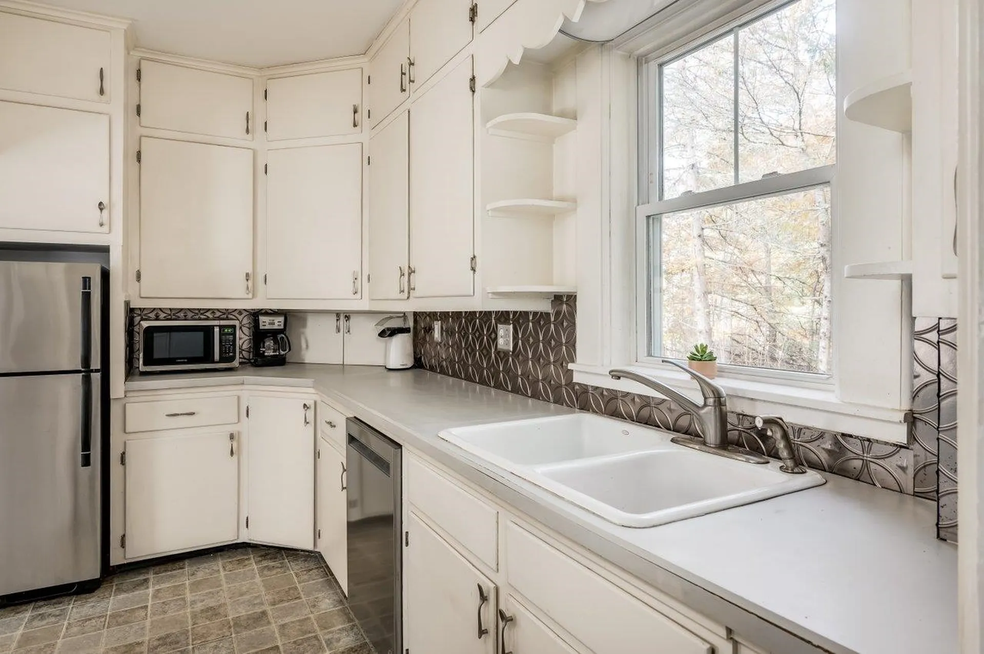 5 Penny Lane Rochester NH 03868