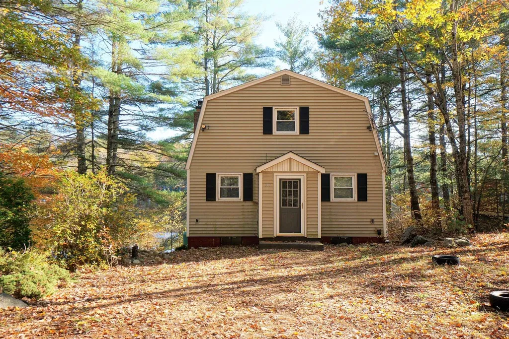 565 Long Shores Drive Barrington NH 03825