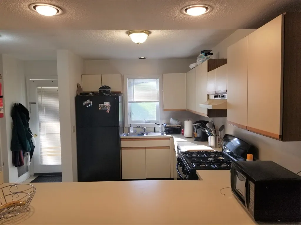 13 Turner Place Enfield NH 03748