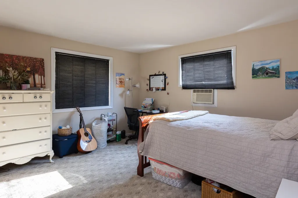 234-238 Ethan Allen Parkway Burlington VT 05408