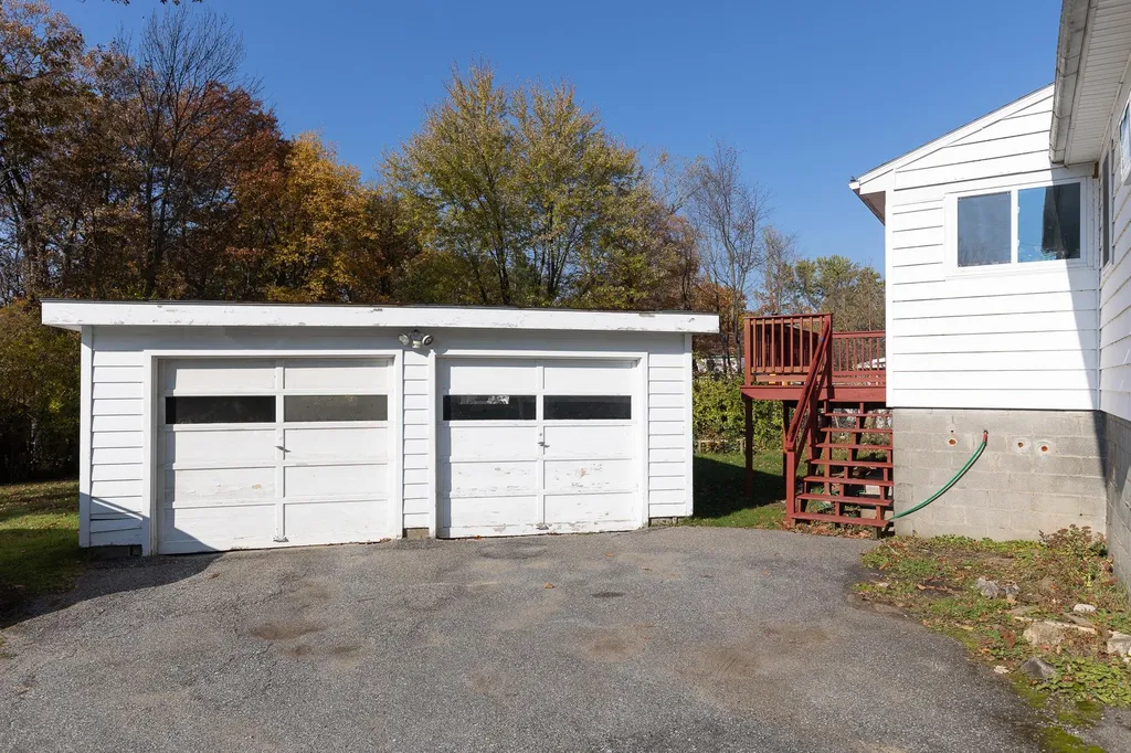 234-238 Ethan Allen Parkway Burlington VT 05408
