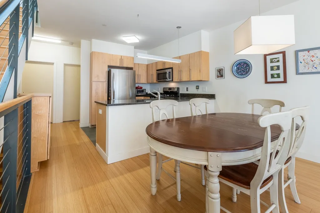 17 Granite Lane Hanover NH 03755