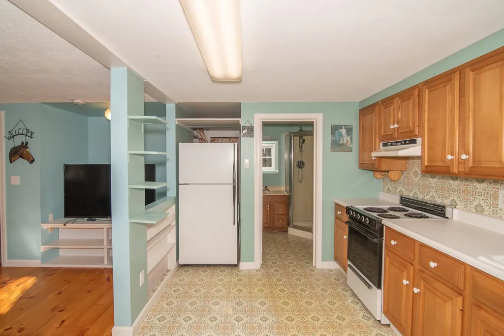 24 Tenney Road Goffstown NH 03045