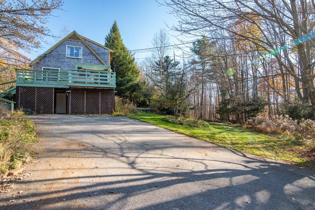 24 Tenney Road Goffstown NH 03045