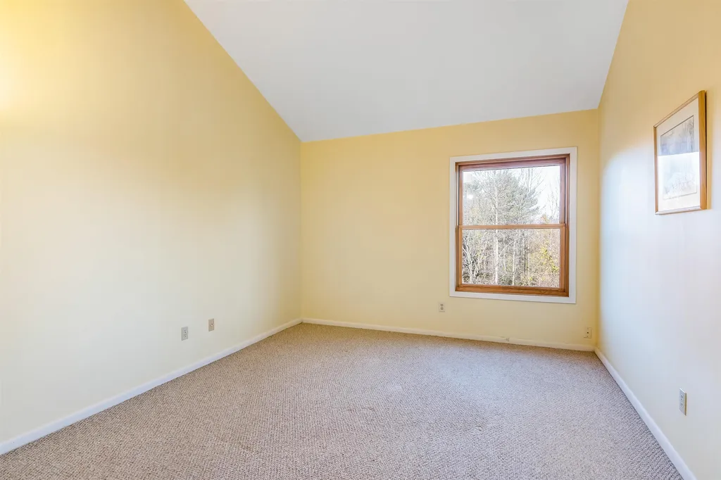 84 Bay Road Shelburne VT 05482