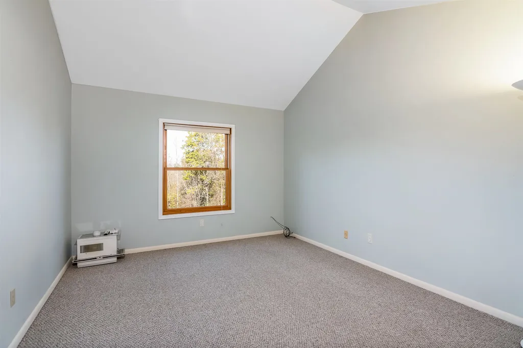 84 Bay Road Shelburne VT 05482