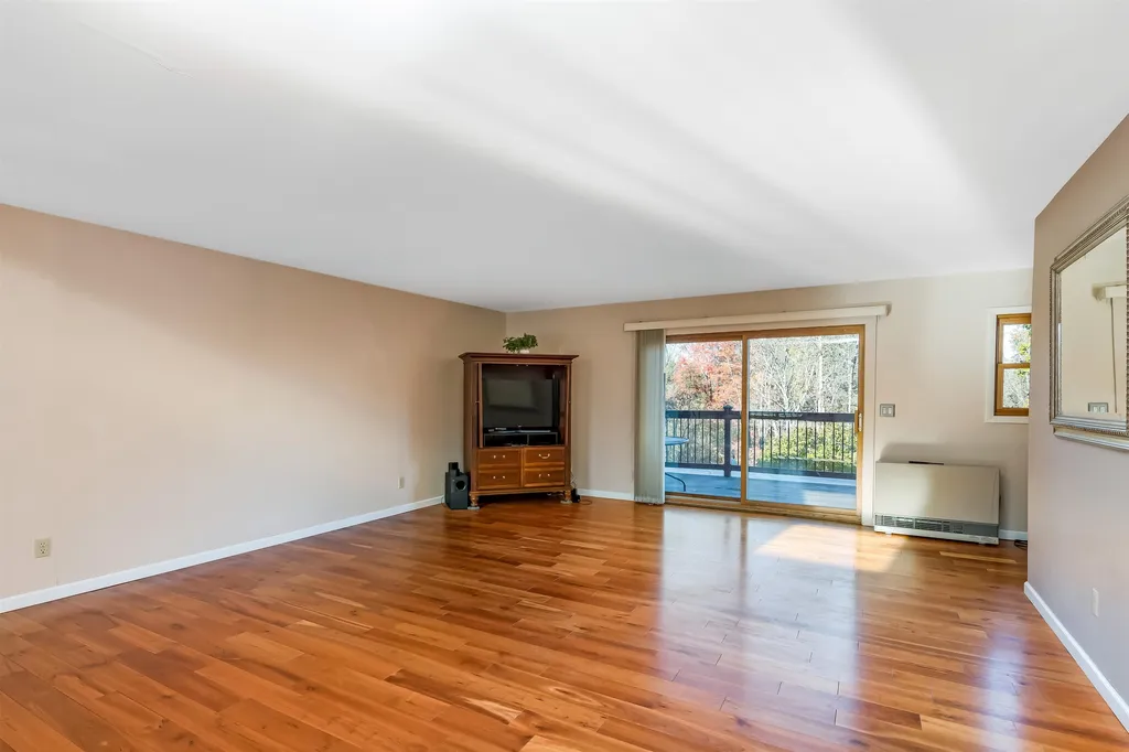 84 Bay Road Shelburne VT 05482