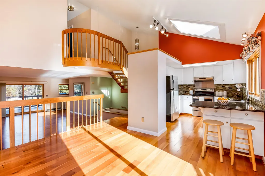 84 Bay Road Shelburne VT 05482