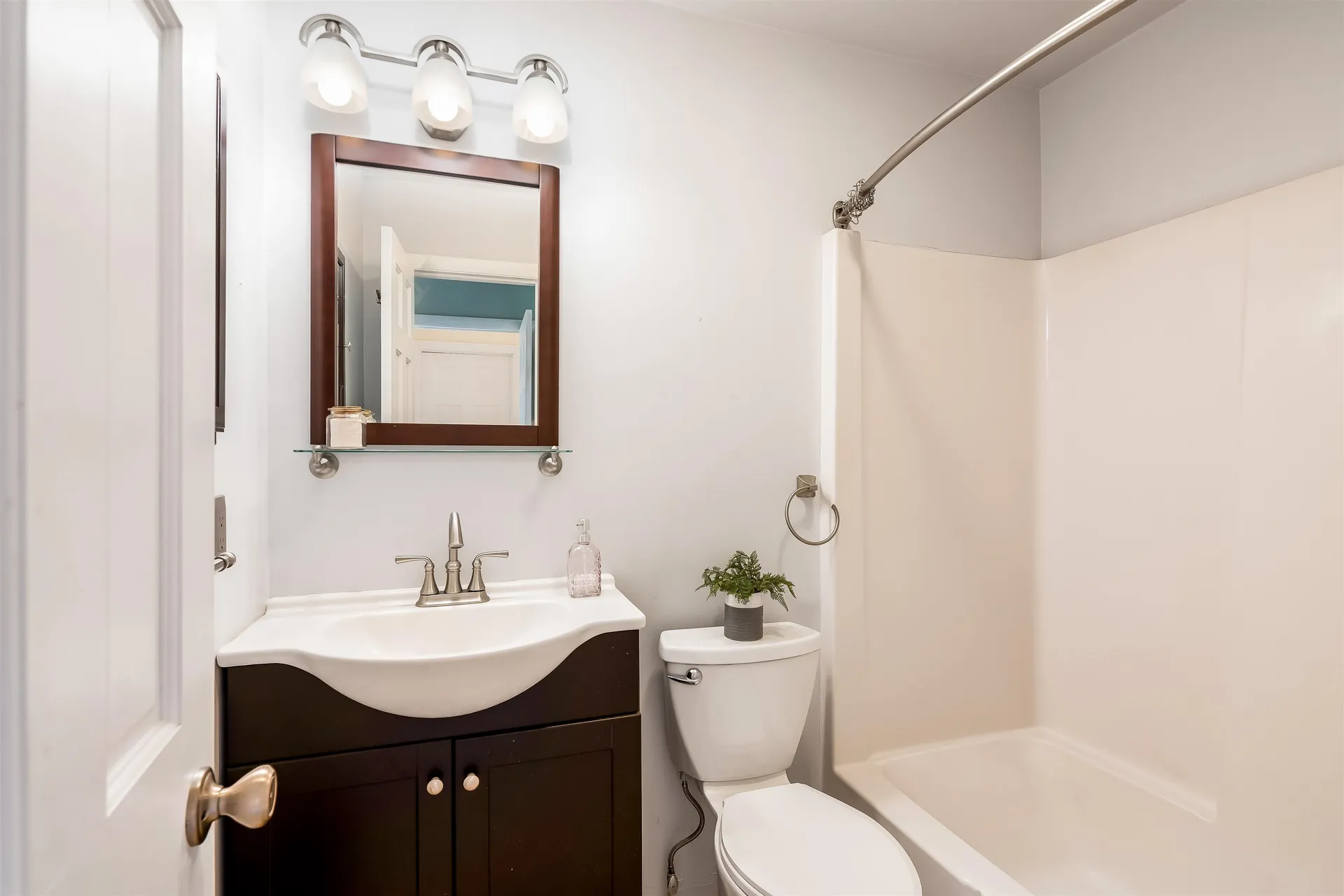 84 Bay Road Shelburne VT 05482