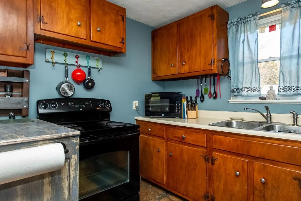 76 Garrison Road Dover NH 03820