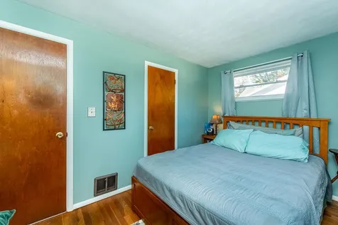 76 Garrison Road Dover NH 03820