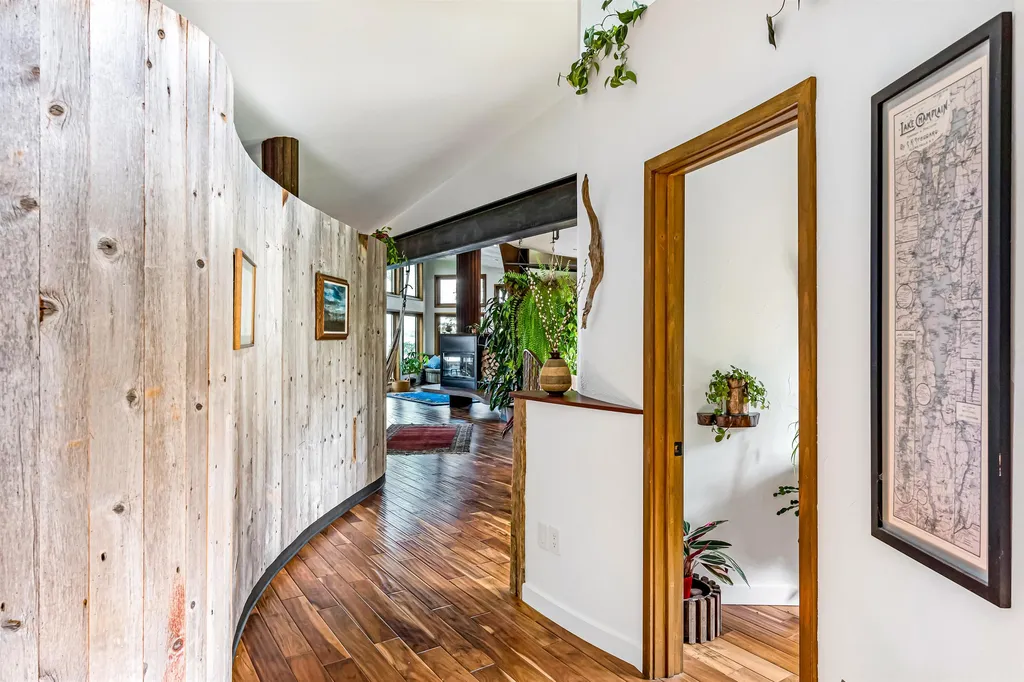 55 Oakledge Drive Burlington VT 05401